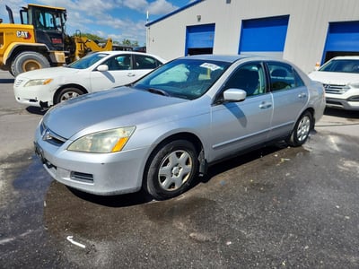 1HGCM56447A****** 2007 Honda Accord