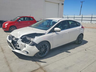 1FADP3N28EL****** 2014 Ford Focus