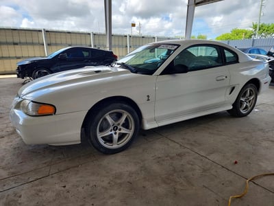 1FAFP47V4WF****** 1998 Ford Mustang