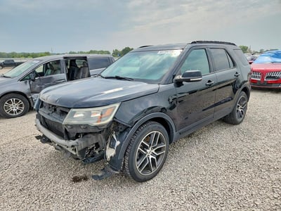 1FM5K8GT9GG****** 2016 Ford Explorer