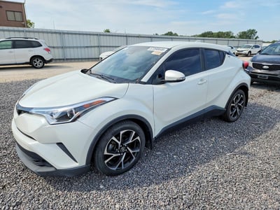 JTNKHMBXXK1****** 2019 Toyota C-HR