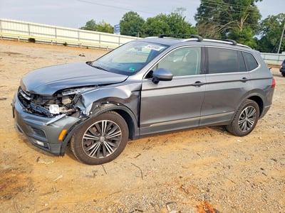 3VV2B7AX3JM****** 2018 Volkswagen Tiguan