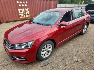 1VWAT7A34GC****** 2016 Volkswagen Passat