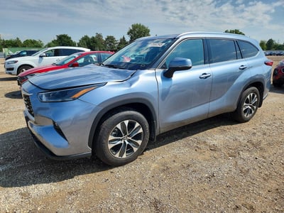 5TDGZRBH6MS****** 2021 Toyota Highlander