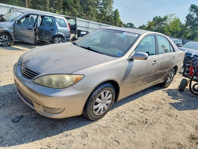 JTDBE32K450****** 2005 Toyota Camry