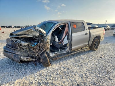 5TFDW5F11KX****** 2019 Toyota Tundra