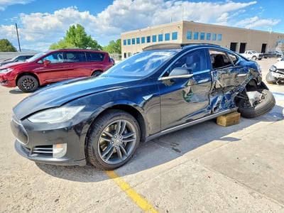 5YJSA1E2XFF****** 2015 Tesla Model S