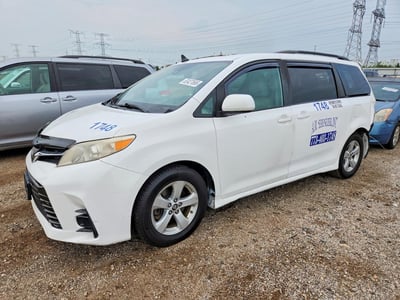 5TDKZ3DC6KS****** 2019 Toyota Sienna