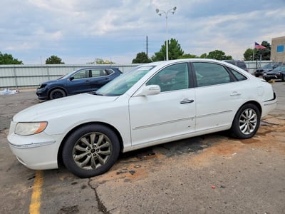 KMHFC46F18A****** 2008 Hyundai Azera