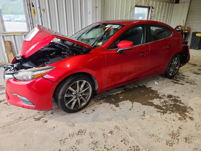 3MZBN1V34JM****** 2018 Mazda 3