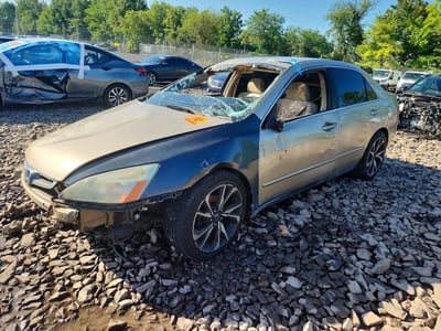 1HGCM56384A****** 2004 Honda Accord
