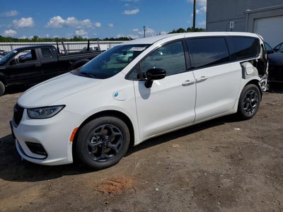 2024 Chrysler Pacifica Hybrid