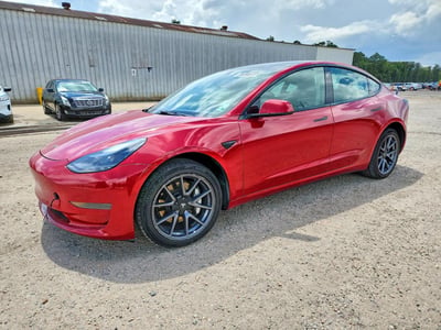 5YJ3E1EA8NF****** 2022 Tesla Model 3