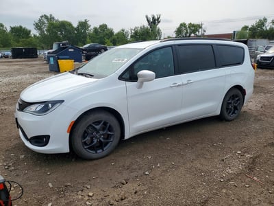 2C4RC1BG0KR****** 2019 Chrysler Pacifica