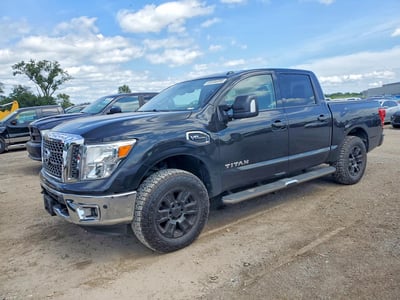 1N6AA1E54HN****** 2017 Nissan Titan