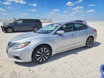 1N4AL3APXHC****** 2017 Nissan Altima