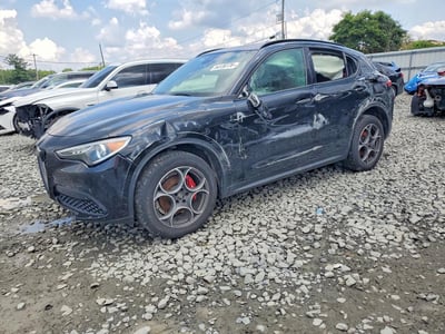 ZASPAKAN9N7****** 2022 Alfa Romeo Stelvio