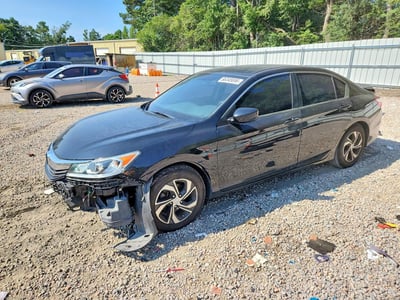 1HGCR2F3XHA****** 2017 Honda Accord