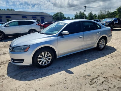 1VWAT7A35FC****** 2015 Volkswagen Passat