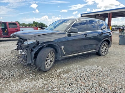 5UX13EU01R9****** 2024 BMW X5