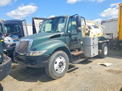 1HTMMAAL25H****** 2005 International 4300