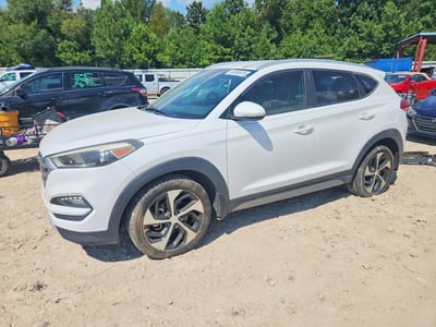 KM8J33A26HU****** 2017 Hyundai Tucson