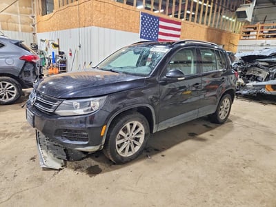WVGBV7AX0JK****** 2018 Volkswagen Tiguan