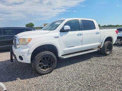 5TFHW5F12BX****** 2011 Toyota Tundra