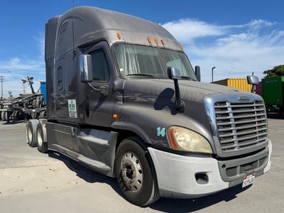 2013 Freightliner Cascadia 125