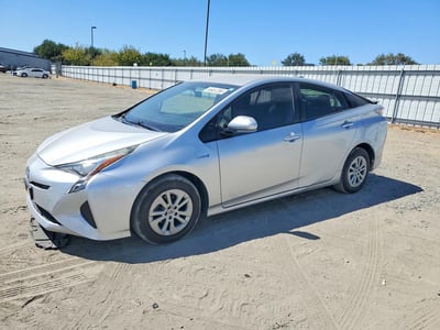 JTDKARFUXG3****** 2016 Toyota Prius