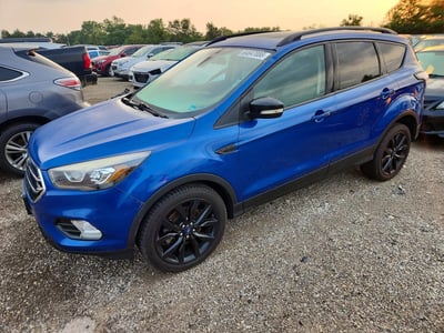 1FMCU9JD8HU****** 2017 Ford Escape