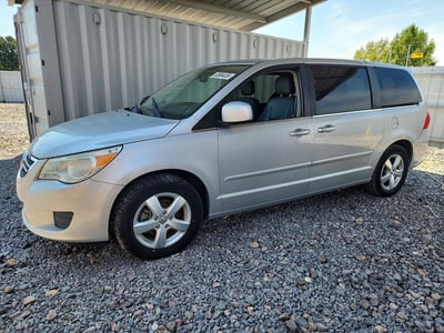 2V4RW3D17AR****** 2010 Volkswagen Routan