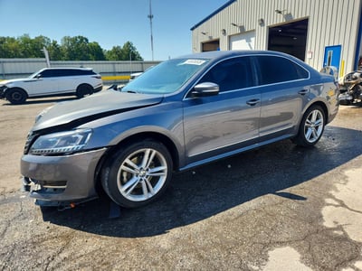 1VWBN7A39DC****** 2013 Volkswagen Passat