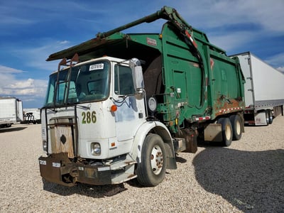 4VMDCMHEXXN****** 1999 Volvo Wx