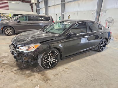 1HGCR2F54HA****** 2017 Honda Accord