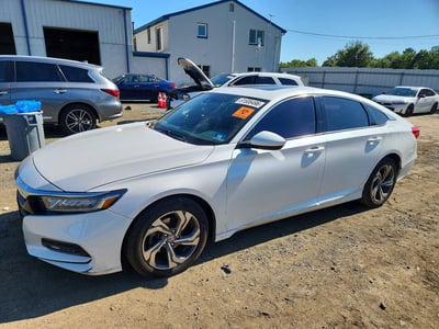 1HGCV1F44JA****** 2018 Honda Accord