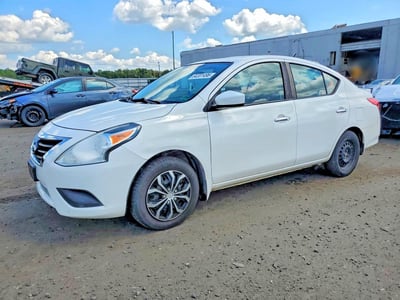 2016 Nissan Versa
