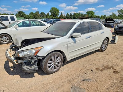 1HGCP3F8XBA****** 2011 Honda Accord