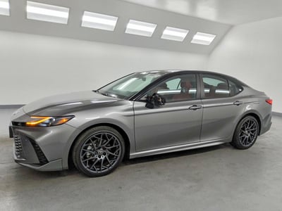 2025 Toyota Camry Hybrid