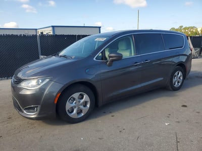 2C4RC1H77JR****** 2018 Chrysler Pacifica