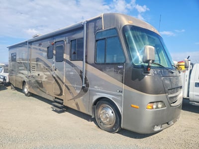 2004 Workhorse W22
