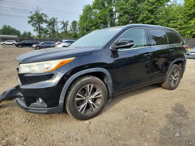5TDJKRFH5GS****** 2016 Toyota Highlander