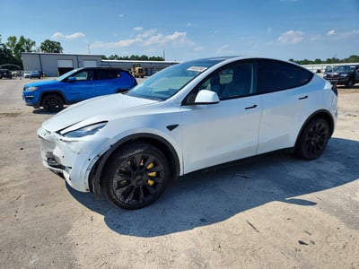 7SAYGDEE2NF****** 2022 Tesla Model Y