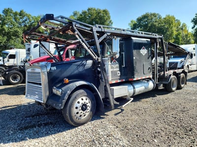 1FVNDXYB41P****** 2001 Freightliner FLD120