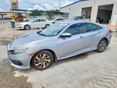 2HGFC2F70JH****** 2018 Honda Civic
