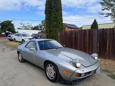 WP0JA0925CS****** 1982 Porsche 928