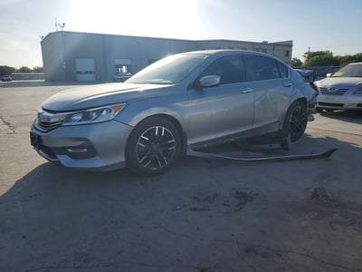 1HGCR2F53GA****** 2016 Honda Accord