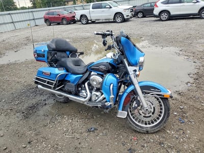 1HD1FC413BB****** 2011 Harley-Davidson FLHTCUI