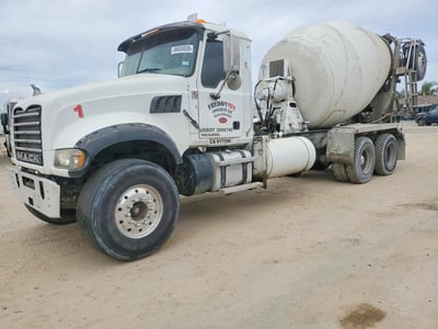 1M2AX04C5EM****** 2014 Mack GU (granite)