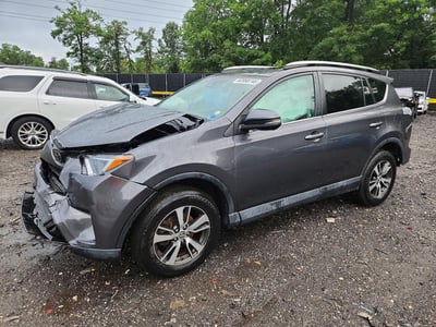 2T3RFREV7JW****** 2018 Toyota RAV4